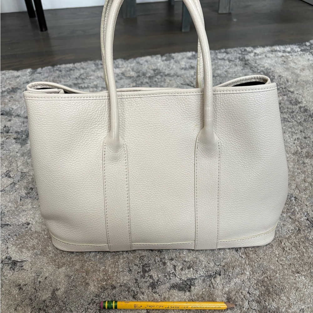 Elegant Cream Leather Tote Bag- Teatro Amsterdam